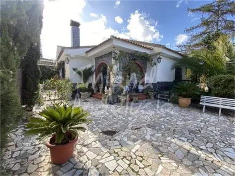 Chalet en Villa de Otura