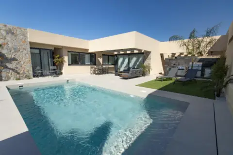 Casa en Corvera de Toranzo