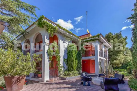 Casa en Chiva