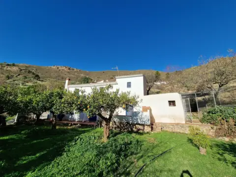 Casa en Alcaucín