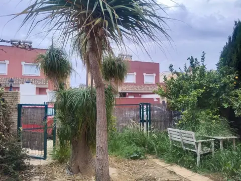 Casa adosada en Barrio de La Tercia