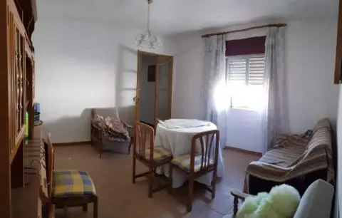 Casa en Agrón