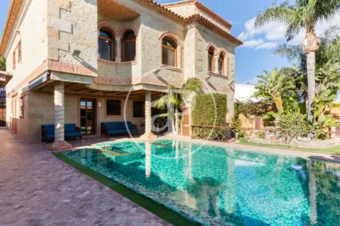 Casa en Benifaió