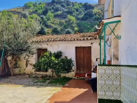 Casa en Almáchar