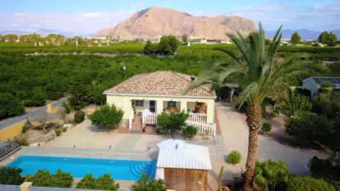 Finca rústica en Orihuela