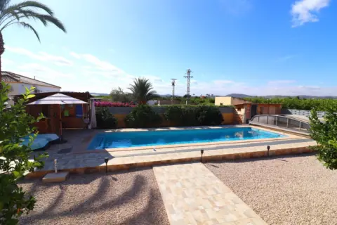 Finca rústica en Orihuela