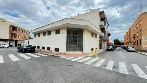 Local comercial en San Miguel de Salinas