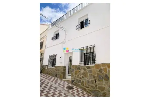 Casa en Cantoria