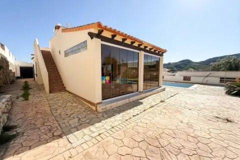 Casa en Arboleas