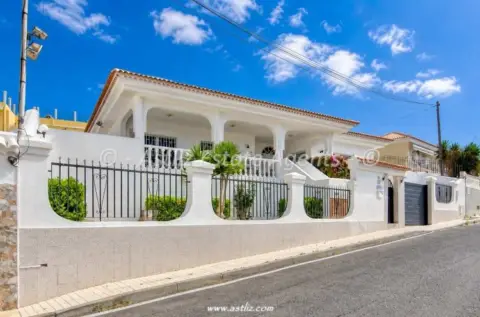 Casa – Arona