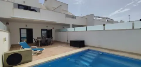 Chalet en Pilar de la Horadada