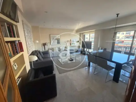 Departamento en alquiler con baja de precio en València Capital