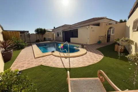 Casa en Arboleas