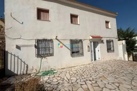 Casa en Oria