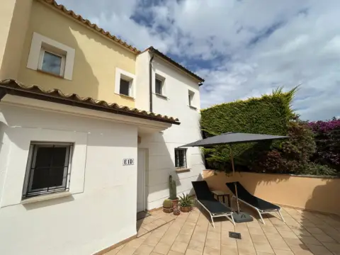 Casa pareada en El Camp de Mar