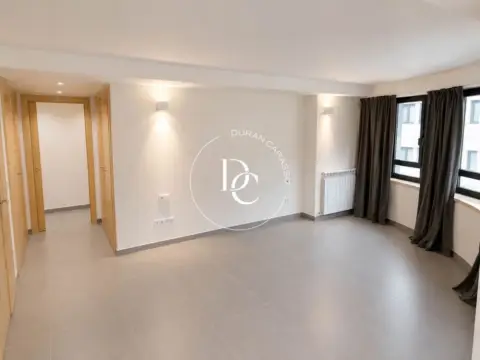 Piso de 2 habitaciones en alquiler en Centro, Andorra la Vella · 50 de 60