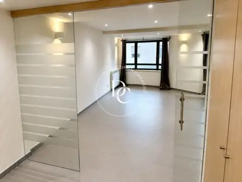 Piso de 2 habitaciones en alquiler en Centro, Andorra la Vella · 45 de 60
