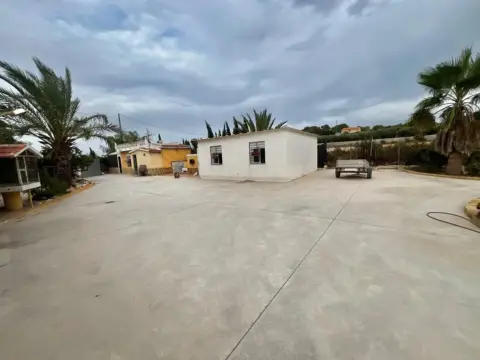 Finca rústica en Matola-La Foia-Las Bayas-La Marina