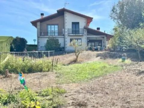 Chalet en calle de Gorbea