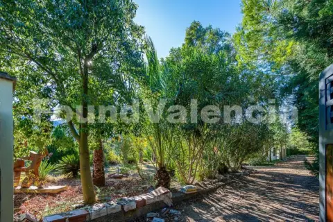 Casa en Benicalap