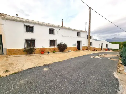 Casa rústica en Chirivel