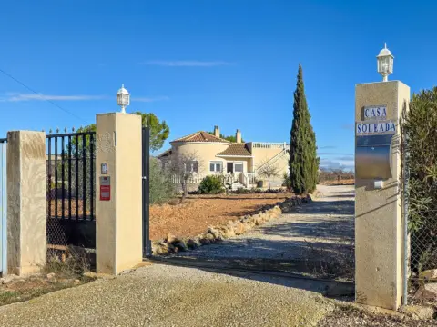 Chalet en Cañada del Trigo