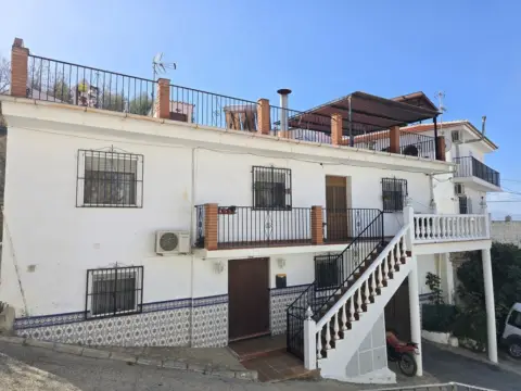 Casa en Alcaucín