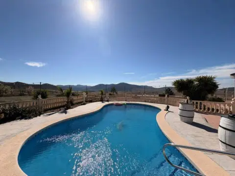 Chalet en Monòver - Monóvar