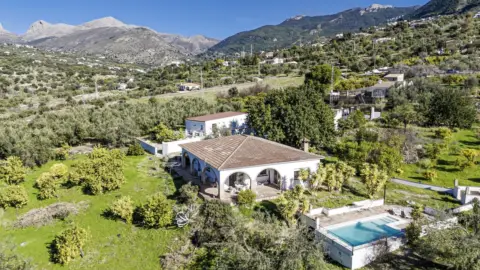 Casa en Alcaucín