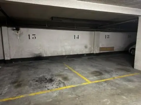 Garaje en calle de Martín Susaeta