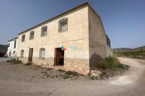 Finca rústica en Arboleas