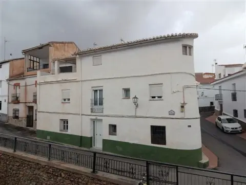 Casa en Huéneja