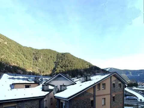 Apartamento en La Cortinada