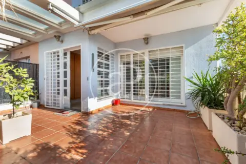 Casa en Montcada - Moncada