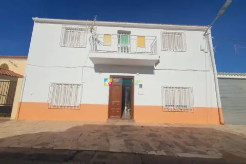 Casa en Zurgena
