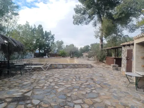 Finca rústica en Gea y Trullols