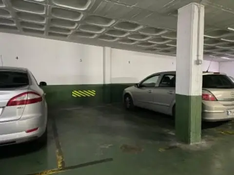 Garaje en calle de Bruno Villarreal