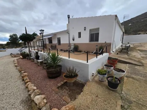 Finca rústica en Yecla