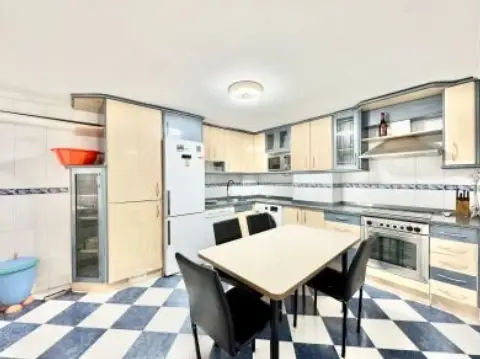 Piso en calle de las Cercas Bajas