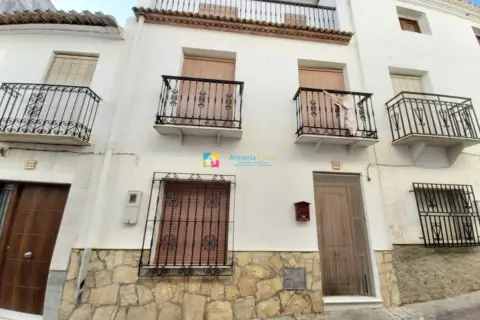 Casa en Albanchez