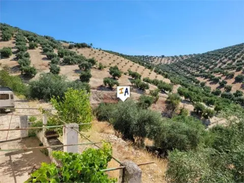 Finca rústica en Iznájar