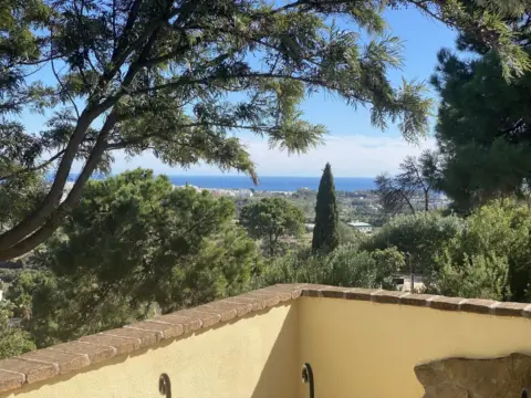 Casa en El Paraíso-Atalaya-Benamara