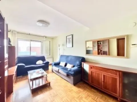 Piso en calle del Monasterio de Leire