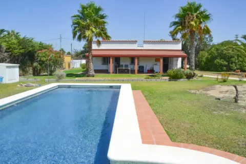 Finca rústica en Chiclana de la Frontera