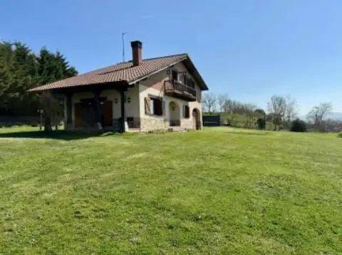 Chalet en calle Hilerri Zahar