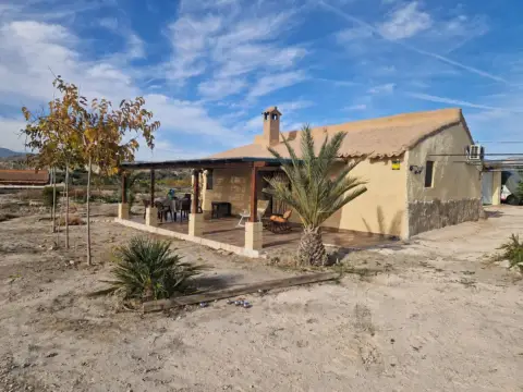 Chalet en Abanilla