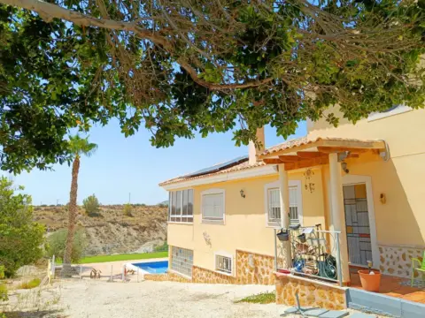 Chalet en Abanilla