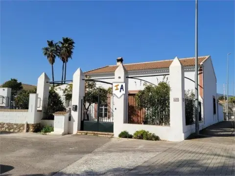 Casa en Lora de Estepa