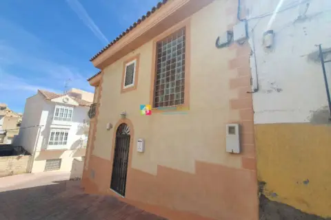 Casa en Zurgena