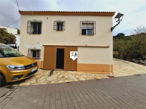 Casa en Alcaucín